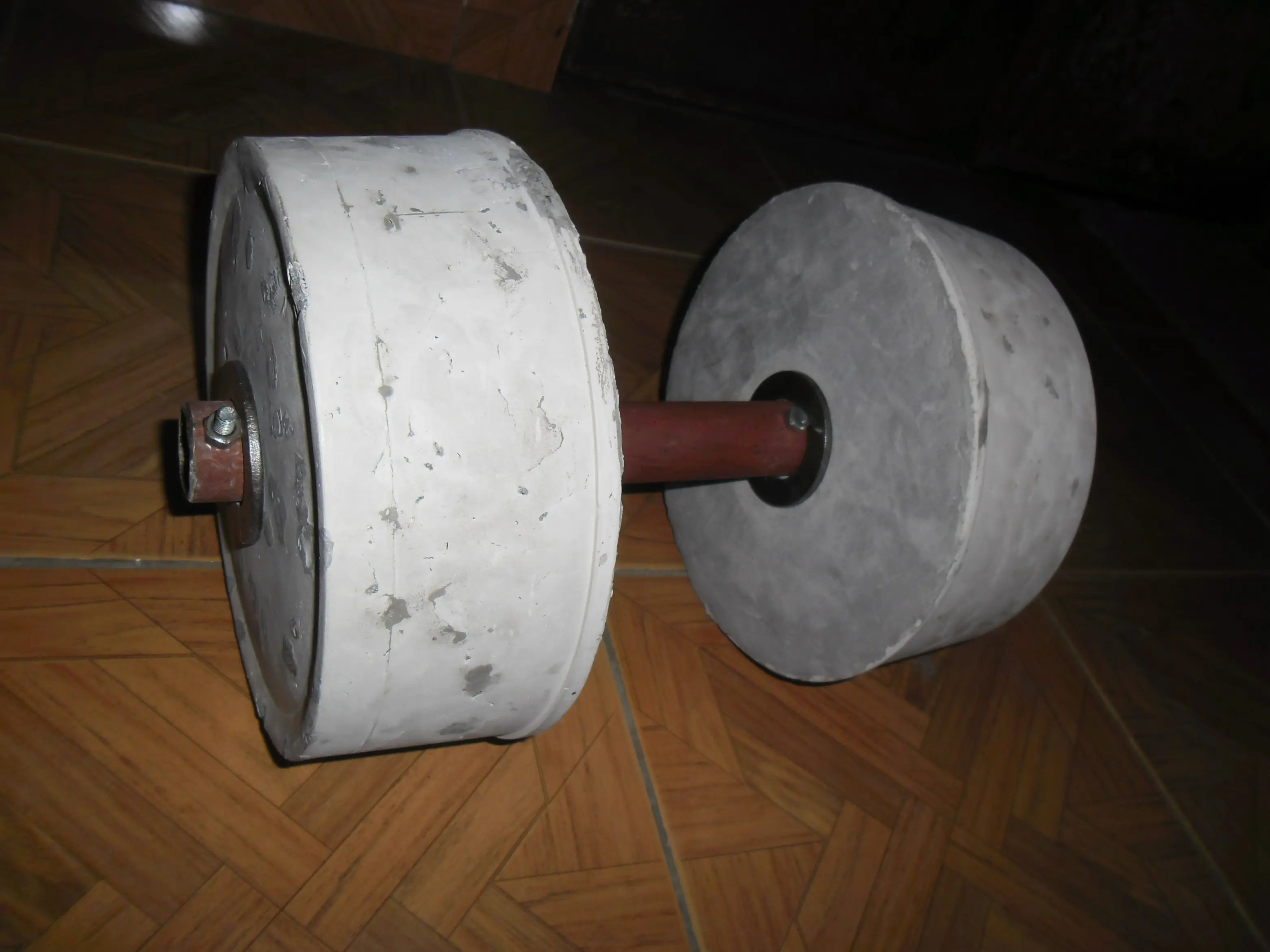 Como hacer Mancuerna o Pesas caseras