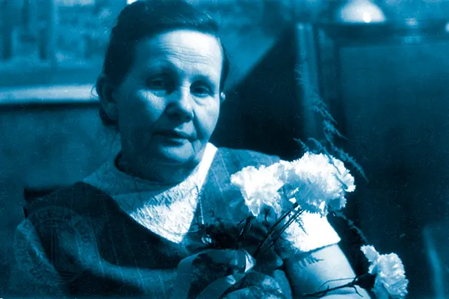 La mujer que tuvo 3.000 hijos en Auschwitz