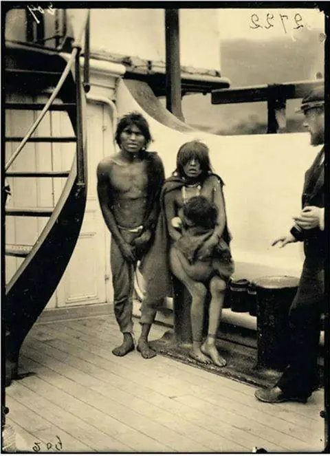 indios