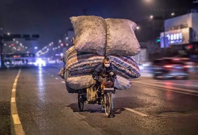 Tranquilo muchachos... yo lo llevo...!