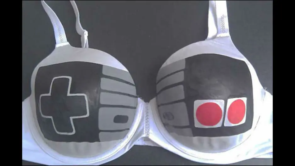Sostenes Obligatorios Para Toda Chica 'Geek'