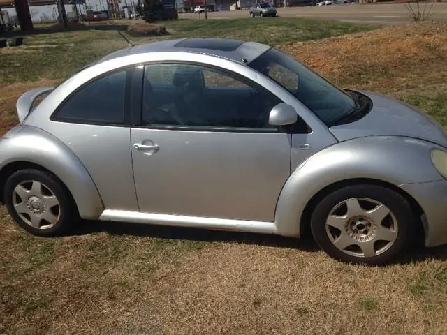 Que Auto usado cuesta solo 1000 dólares en USA