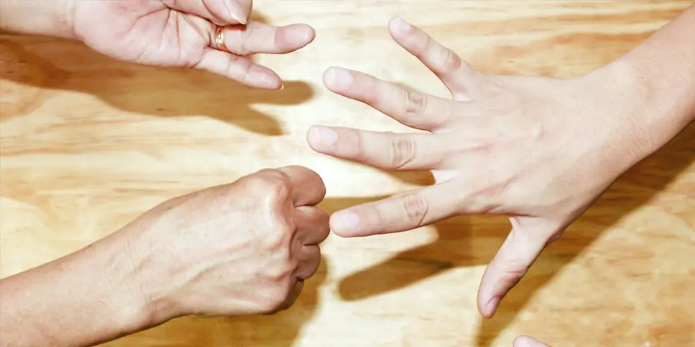 Como ser todo un profesional en Piedra, Papel o Tijeras