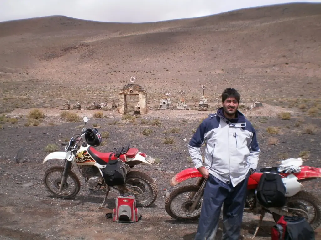Travesía en moto - Salar del Hombre Muerto