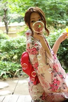 Desde el Kimono hasta la actualidad (moda jovenes)