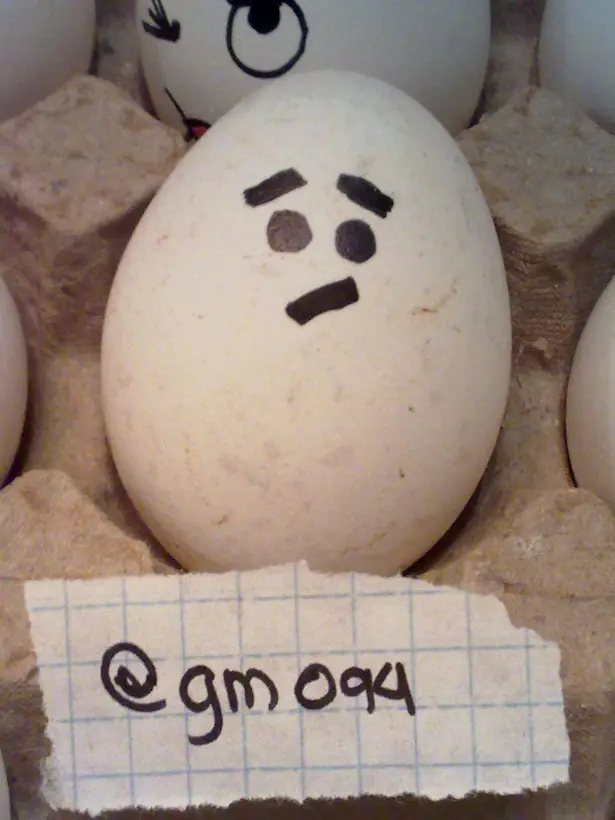 caritas pintadas en huevos