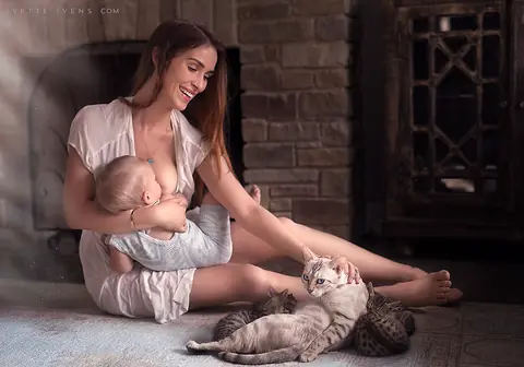 Mujeres amamantando