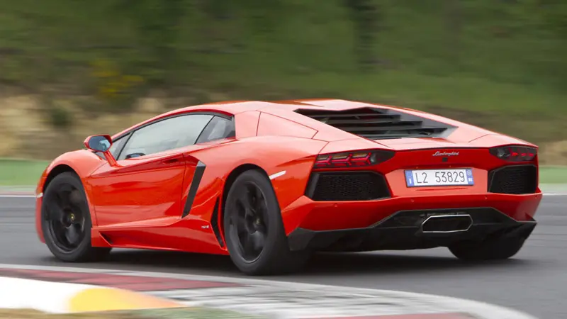 lamborghini aventador