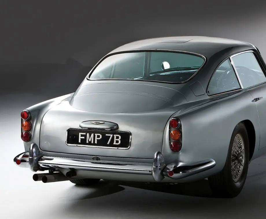 Galeria del Aston Martin de 1965 de James Bond