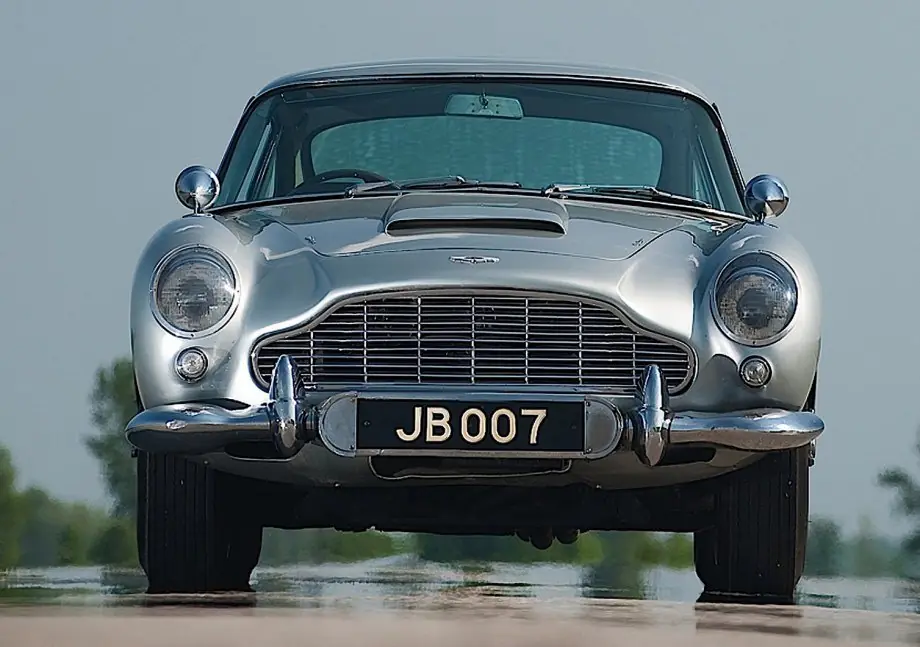 Galeria del Aston Martin de 1965 de James Bond