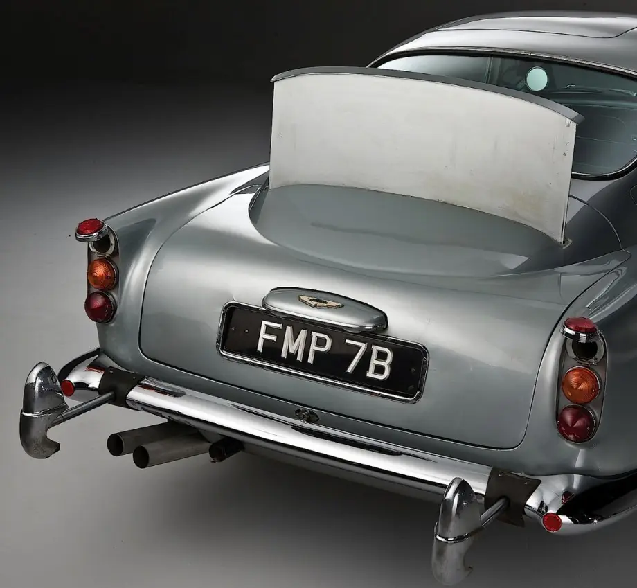 Galeria del Aston Martin de 1965 de James Bond