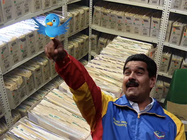 Nicolás Maduro ordenó imprimir todo Twitter