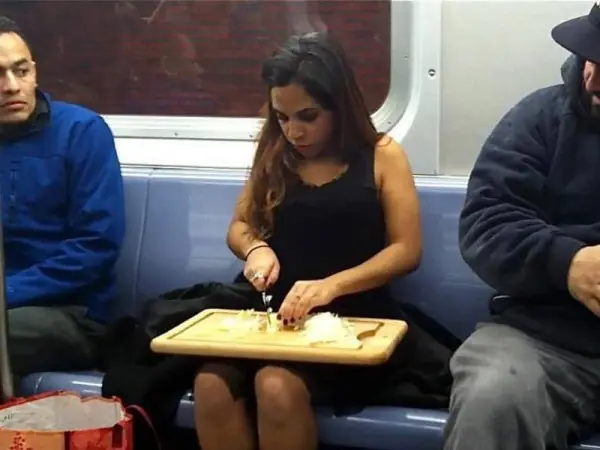 Cosas que odio de viajar en transporte público.