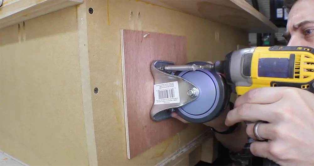 Como hacer una puerta secreta