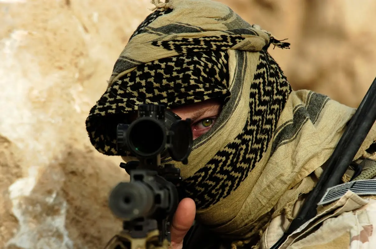 Estrategias tacticas y camuflaje de Francotiradores