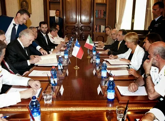 ENAER y Alenia Aermacchi suscribirán acuerdo para la constru