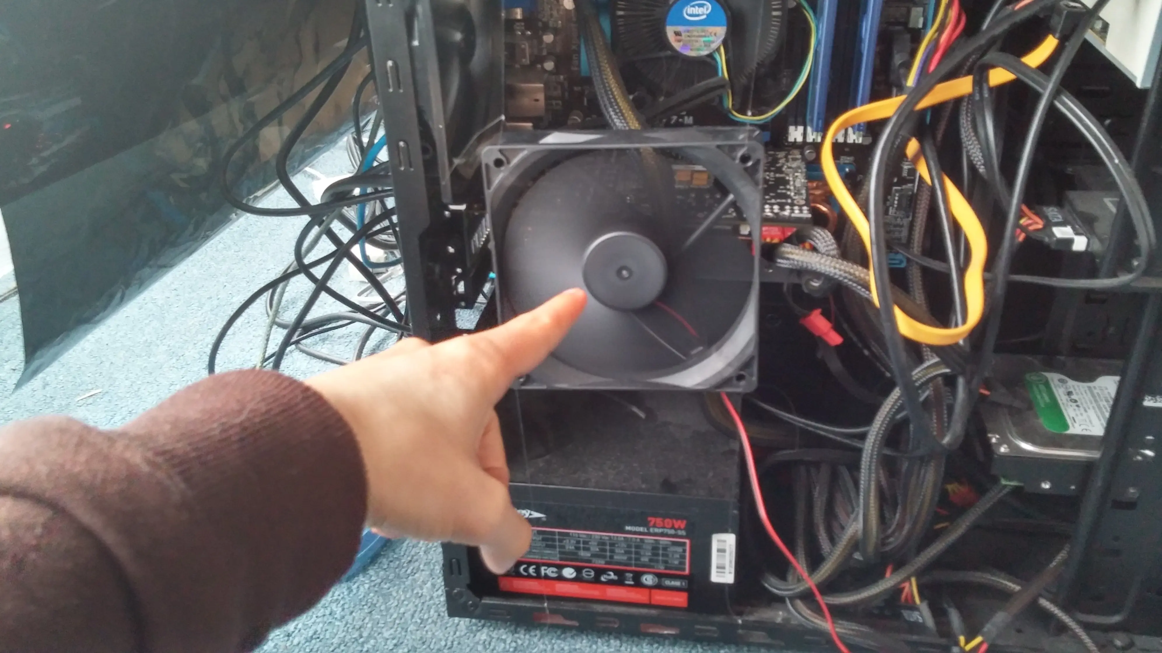 Water cooler? Bitch please.. Mirá esto