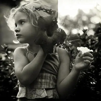 La niña que regreso despues de 50 años | Misterio