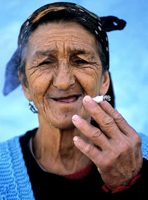 me enamore de una vieja