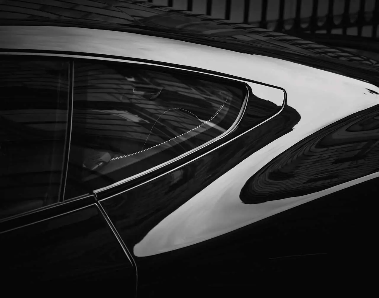 Aston Martin Vanquish Carbon Edition Aston Martin Vanquish Carbon Edition