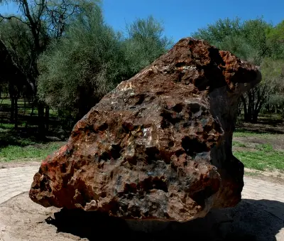 Rocas del espacio y sus peligros.