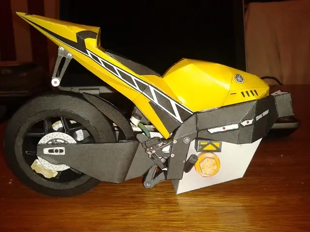 motos