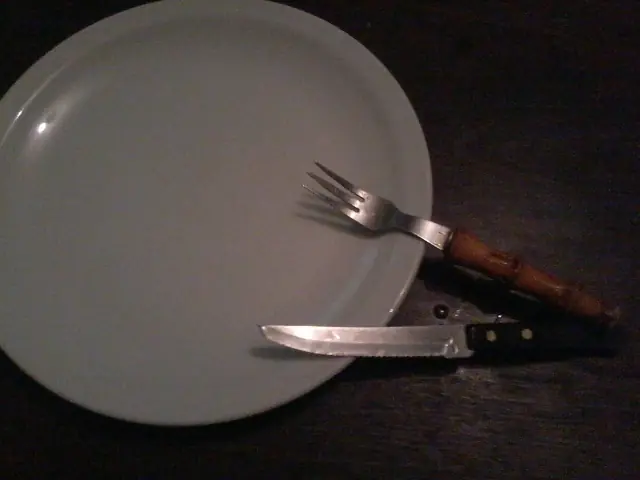Me hice alto sanguche con torta fritas y muestro mi cara!? Me hice alto sanguche con torta fritas y muestro mi cara!?