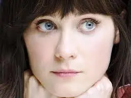 Te gusta Zooey Deschanel? Pasa papu