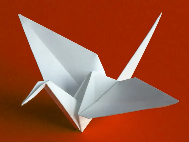 El arte del origami y como hacer una grulla de papel