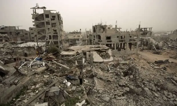 Los crímenes de Israel, la vida en Gaza y el Derecho Intern.