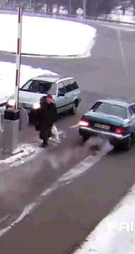 Te tiro algunos gifs locura!! (por no decir megapost!)
