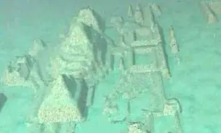 'Triangulo de las Bermudas' Descubren una atlantida bajo el.