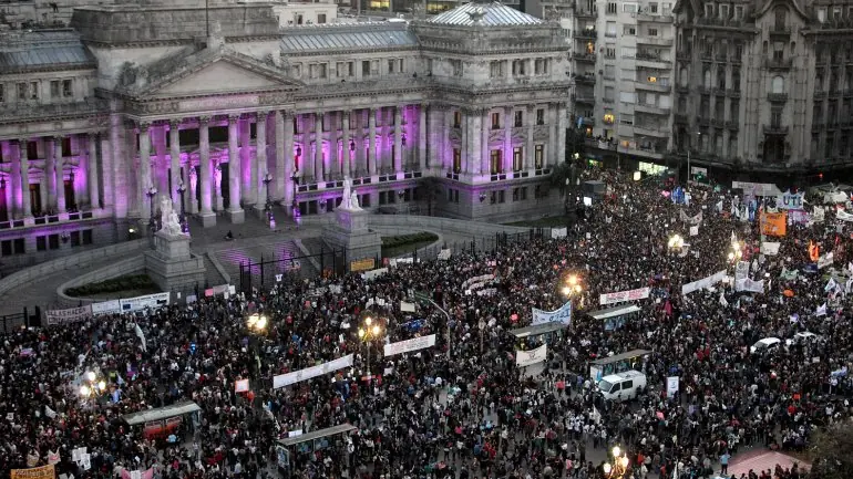 #Niunamenos: Una multitud apoyó la causa
