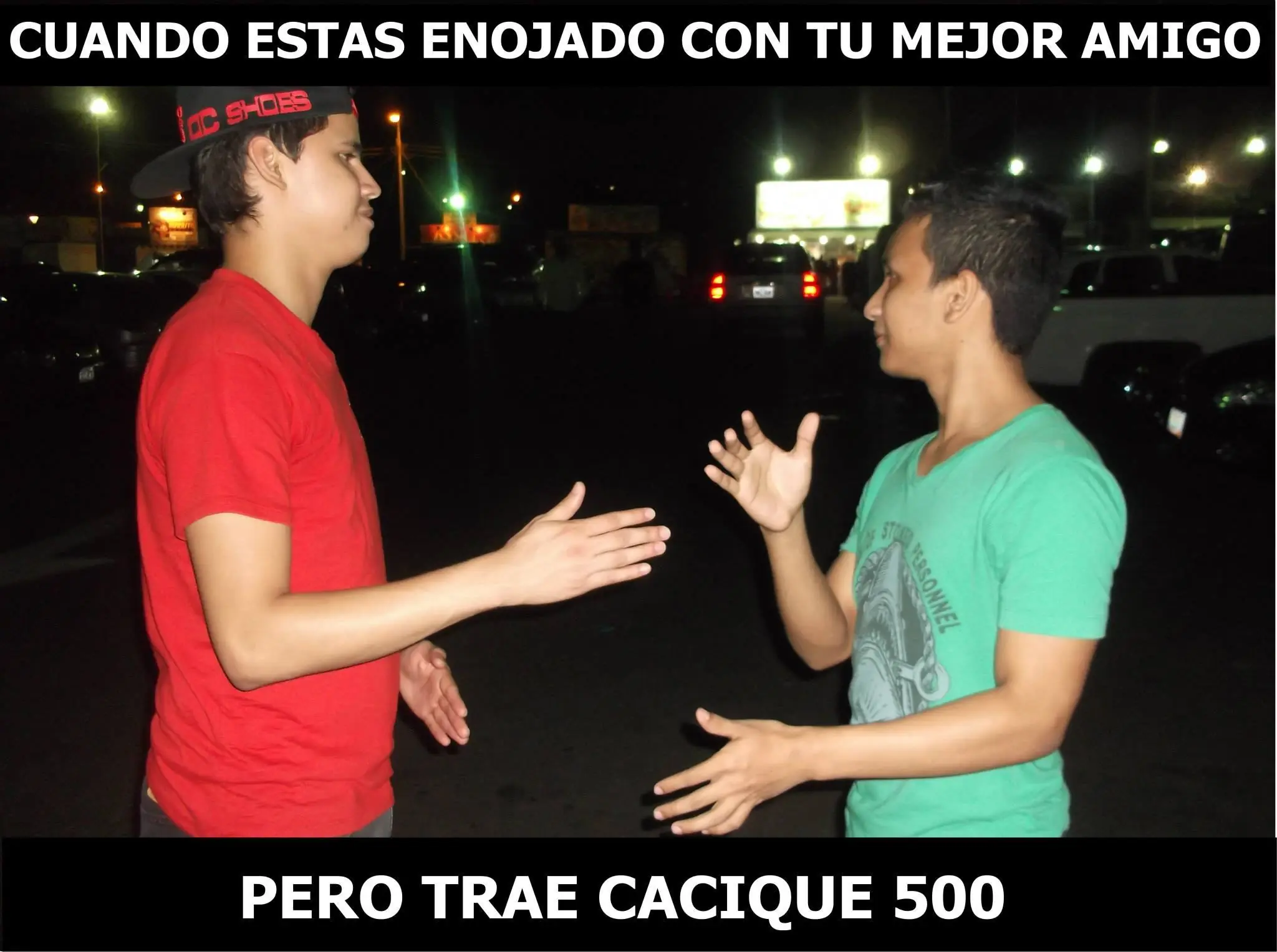 Cree un meme de mis amigos