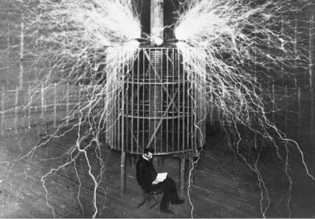 TESLA TESLA