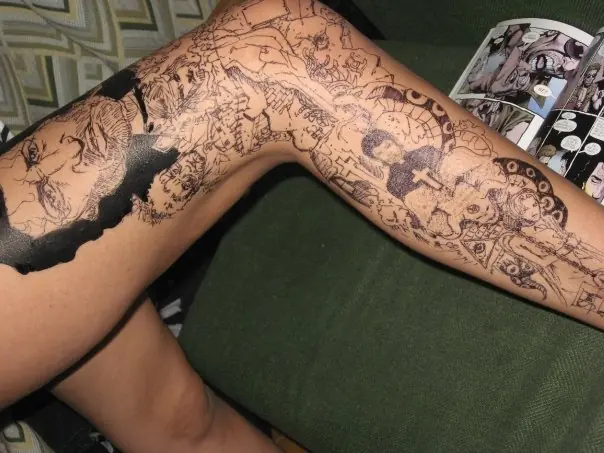Piernas Tatuadas (Apto)