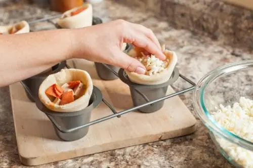 Cómo hacer un cono pizza