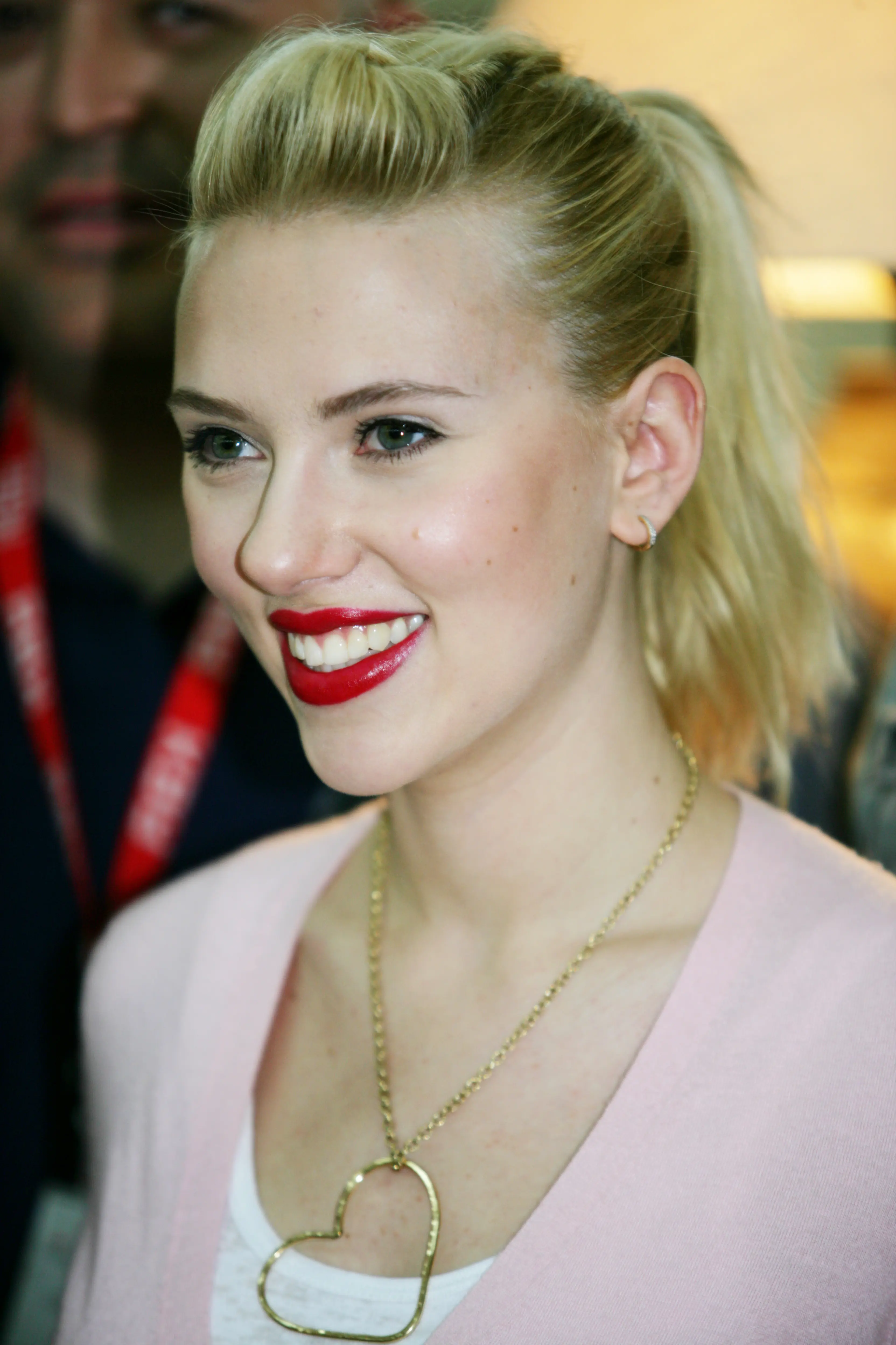 Scarlett Johansson + yapa