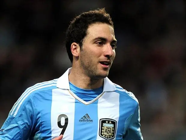 Higuain no te banco !!