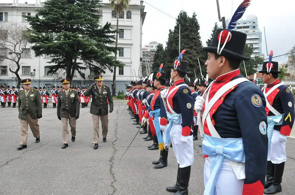 "Ricardo Cundom (VGM) nuevo jefe del ejercito".