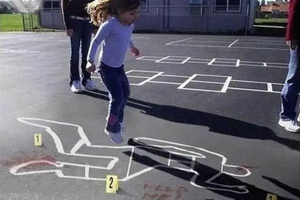 22 Parques infantiles con estructuras inapropiadas