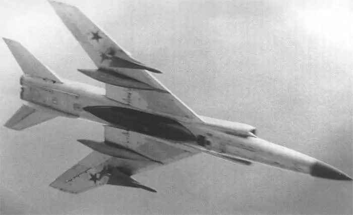 Tu-128