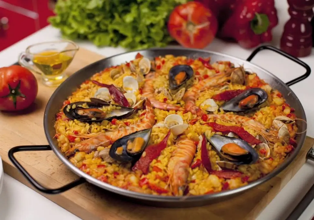 Cómo cocinar paella de marisco