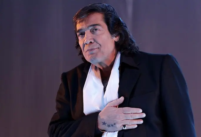 Cacho castaña sigue en estado critico