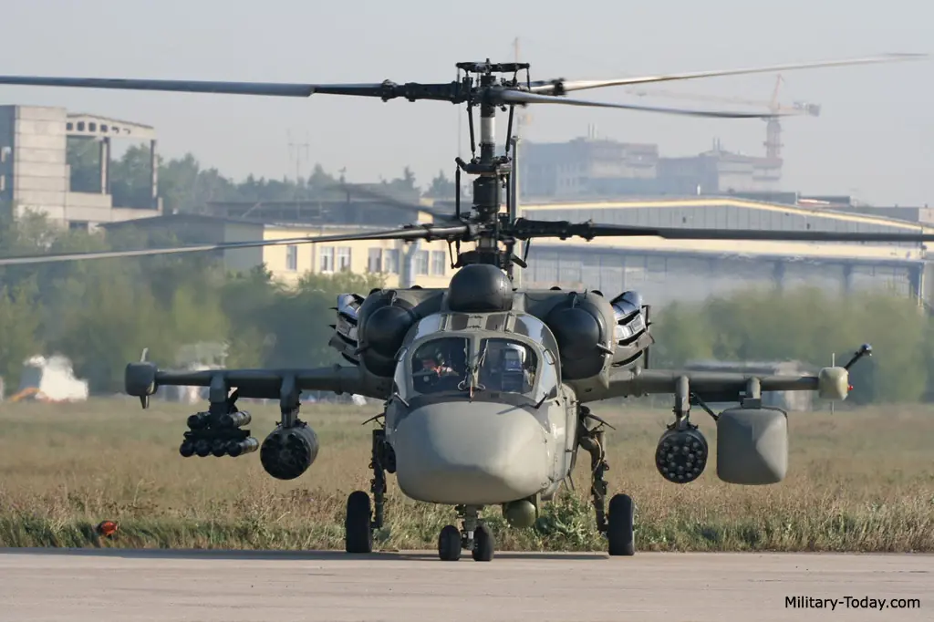 Helicopteros de ataque Rusos Kamov Ka-50 y el Kamov Ka-52