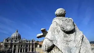 Alguien descarga porno en el Vaticano Alguien descarga porno en el Vaticano