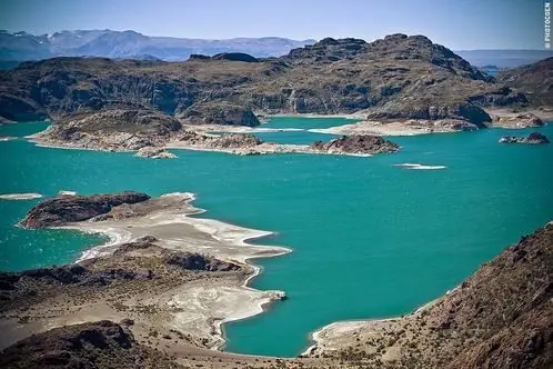 El lago mas bello del planeta lo comparten Argentina y Chile