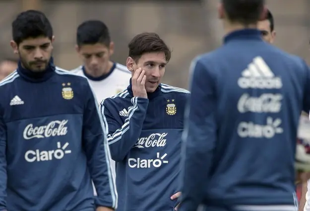 16 caras de messi que describen momentos que todos pasamos