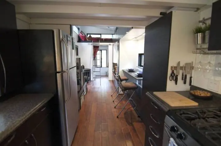 Con poco dinero contruyeron una casa genial