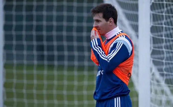 Messi abandono la concentracion .